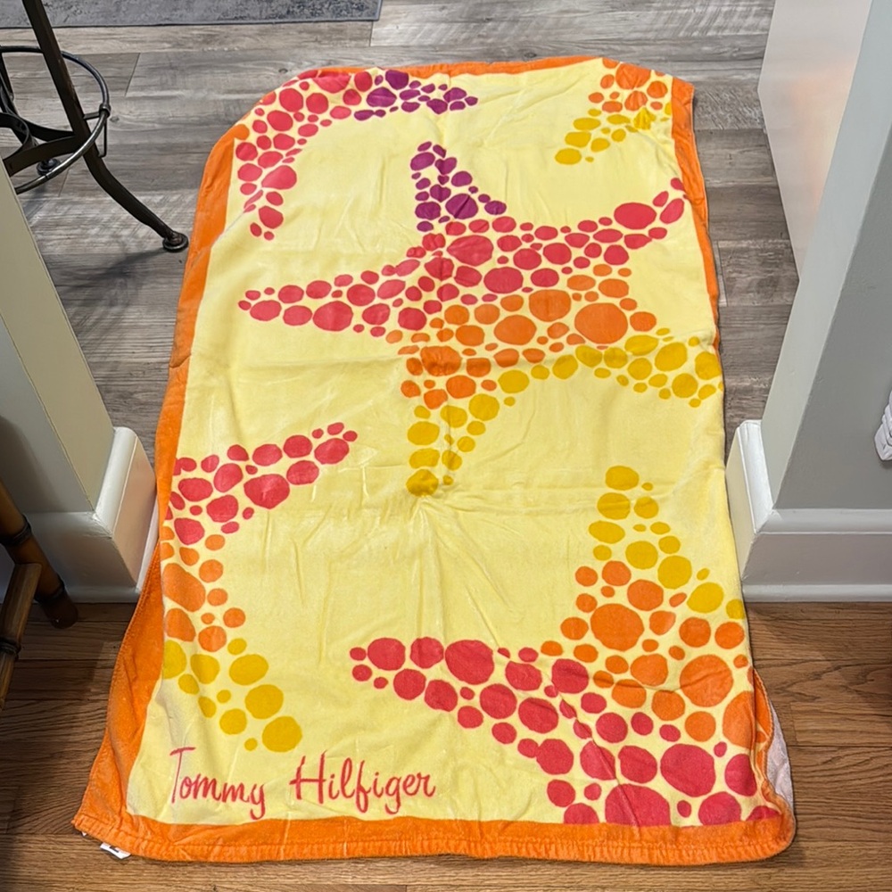 Tommy Hilfiger starfish beach towel